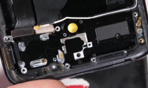 OnePlus 6T拆解揭示了屏幕下相机的秘密