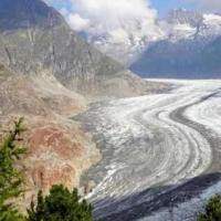 研究人员计算了到本世纪末仍有多少Aletsch冰川仍然可见