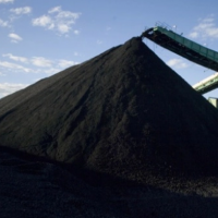 必和必拓投资者提出削减澳大利亚煤炭游说团体资金的决议 