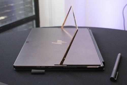 惠普的新Spectre x2与Surface Pro相比具有疯狂的价值