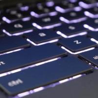 互联网分析：如何在Chromebook上调整背光键盘亮度