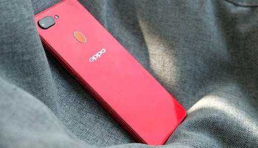 Oppo推出了Oppo A15的新版本，配备2GB RAM和32GB内置存储