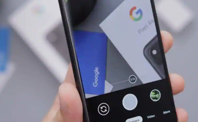Google的Pixel手机具备基本的摄像头功能