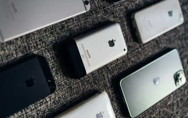可折叠iPhone传闻：苹果倾向于Galaxy Z Flip式设计