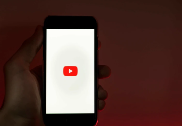 YouTube最终可以让用户在Android上循环播放视频